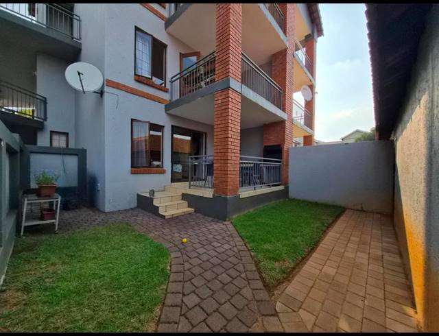 2 BEDROOM PROPERTY TO RENT IN COUNTRY VIEW ESTATE